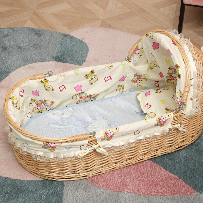 Wooden and Rattan Portable Baby Cradle Bed with Roller Baby Rocker 360 Degree Rotating Wheels
