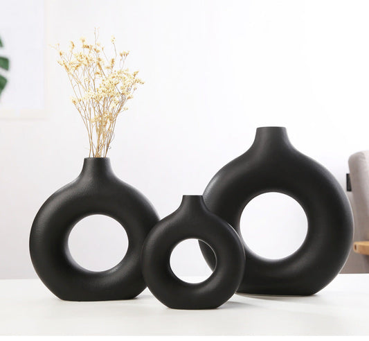 Hollow Donut Black Ceramic Vase