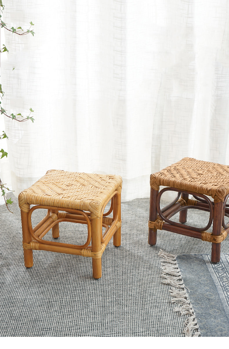 Hand Woven Simple Rattan Stool for Household Use and Outdoor Camping and Picnics