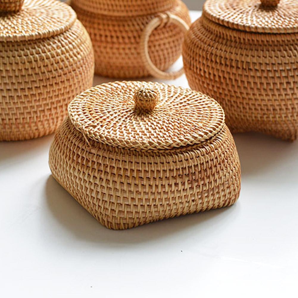 Handwoven Round Rattan Multipurpose Storage Box With Lid Desktop Decorations or Storage Picnic Food and Fruits Basket